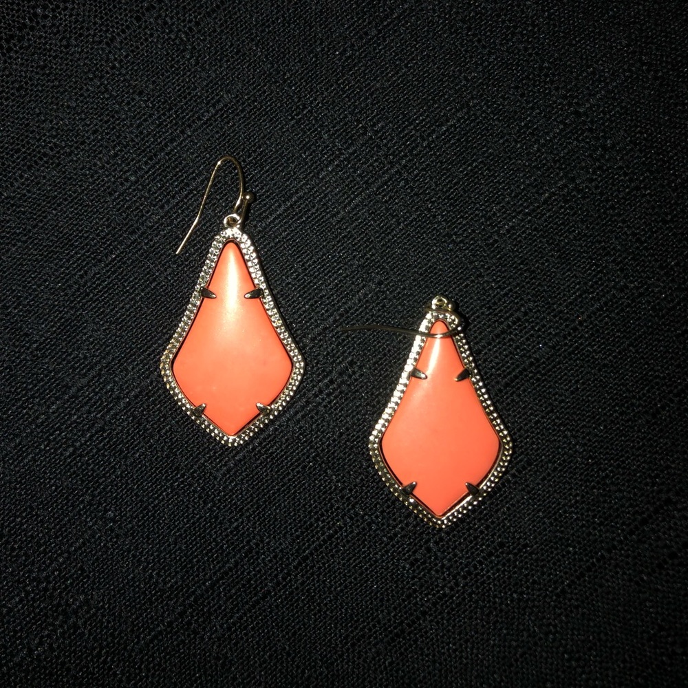 Coral/Orange Kendra Scott - Picture 1 of 2